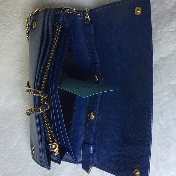 Prada Navy Leather Clutch with Gold Chain - Picture 3 of 10